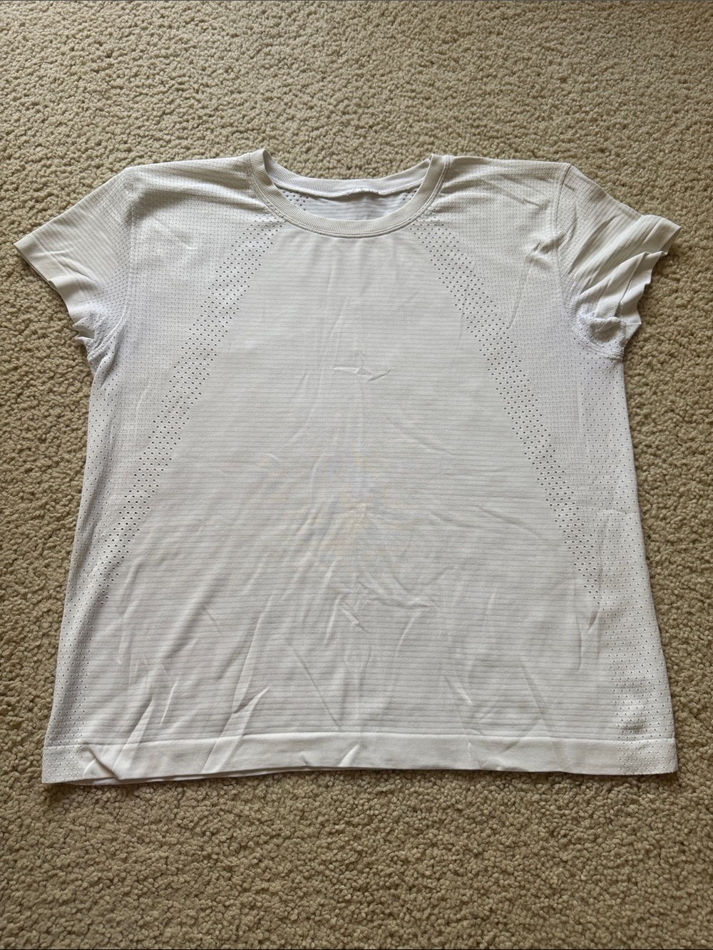 Lululemon Train to Be Shirt Primer